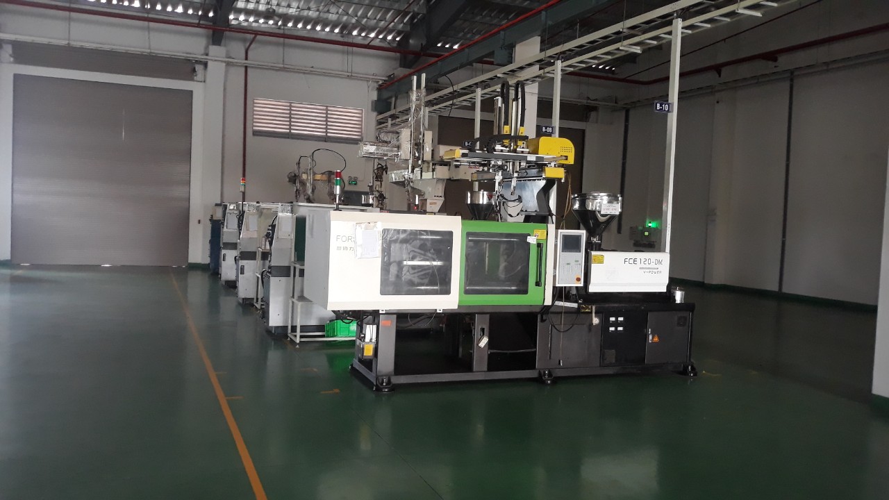 plastic injection machine (3).jpg